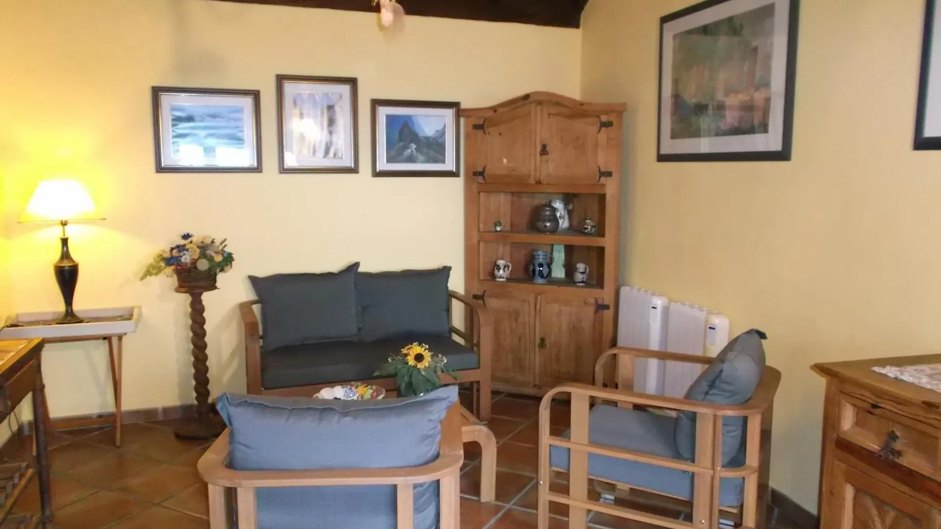 Rustikale Ferienwohnung Mit Balkon Und Meerblick イコー・デ・ロス・ビノス スペイン